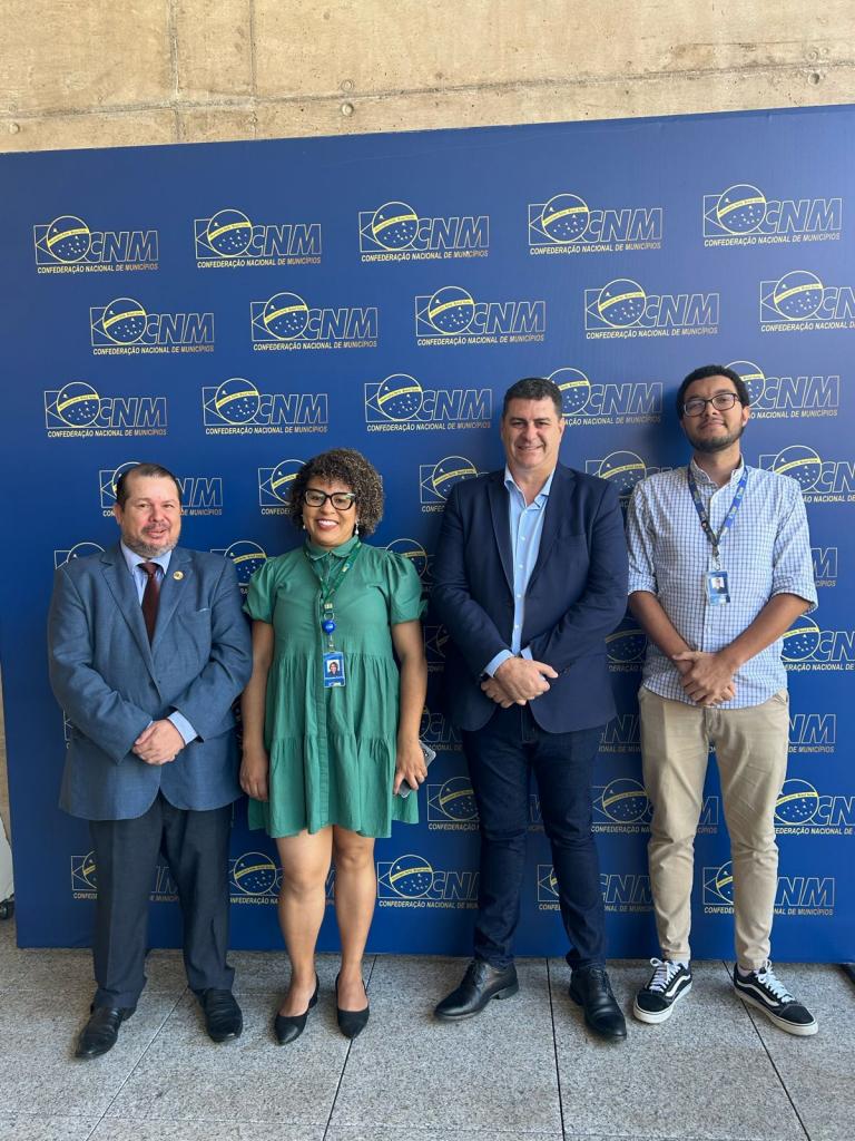 O presidente do CONSORCIO CONDESCOM, acompanhado pelo Coordenador do Elo Municipalista da Rede de Parcerias, protagonizaram uma importante agenda na capital federal.