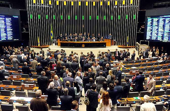 Deputados apresentam 840 emendas Ã  proposta de reforma trabalhista