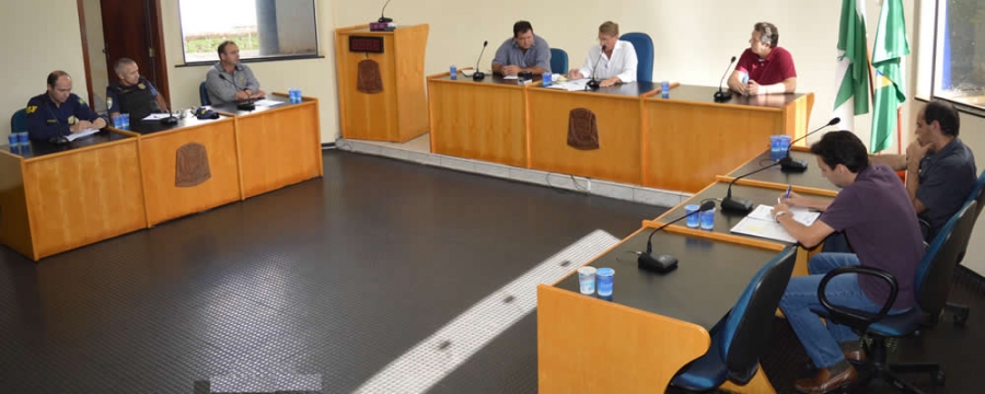 CÃ¢mara de MamborÃª discute instalaÃ§Ã£o de redutores de velocidade na BR-369