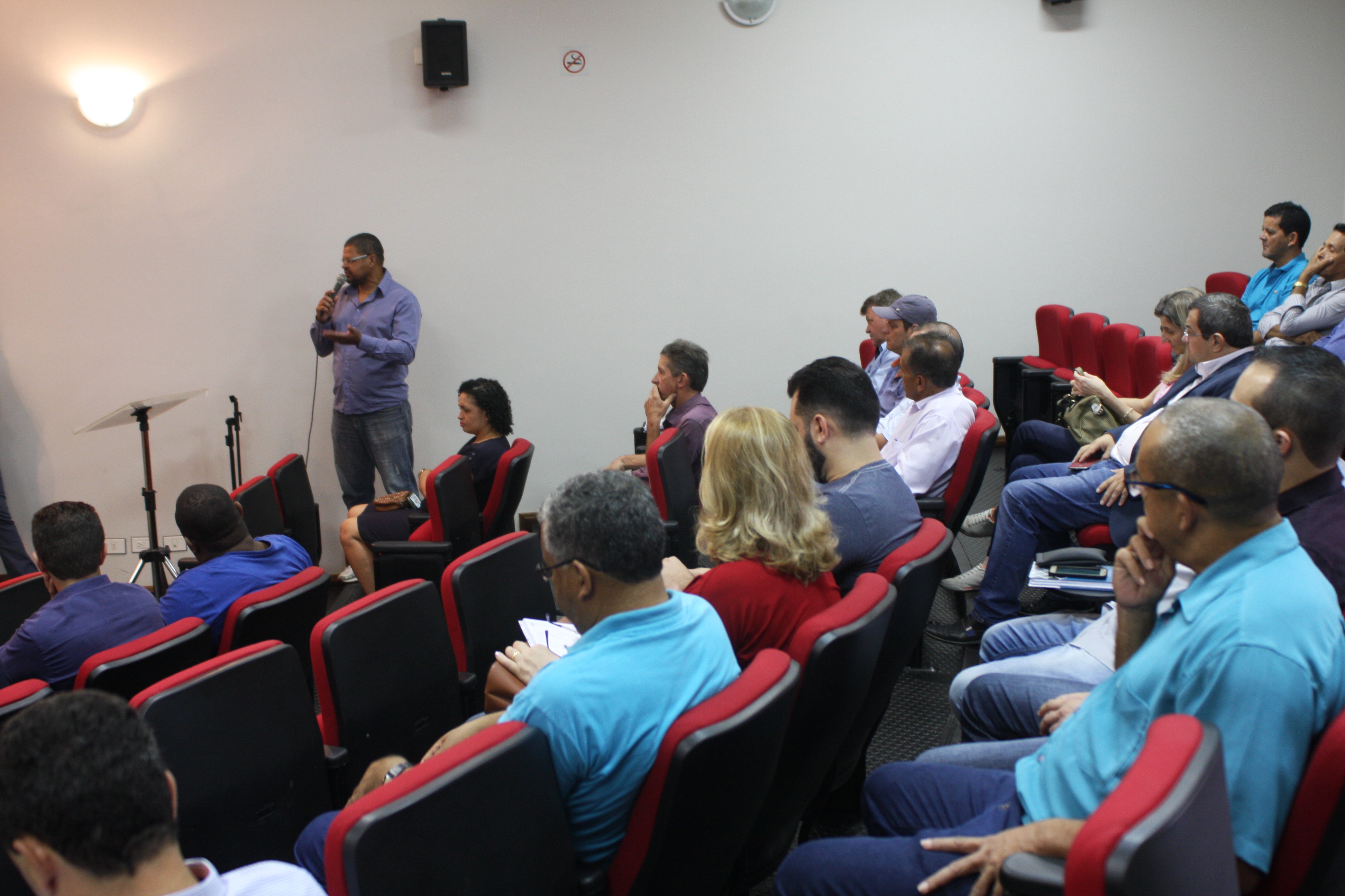 Acamdoze realiza assembleia descentralizada neste sábado