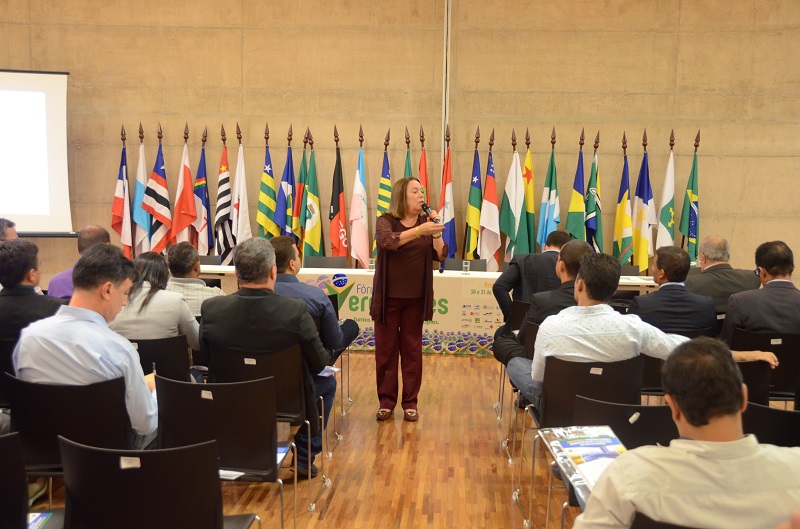 CNM aborda poder legislativo municipal e obrigaÃ§Ãµes constitucionais em FÃ³rum de Vereadores