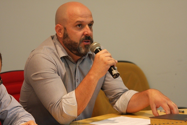 Câmara cobra operadora TIM para melhorar sinal em Araruna