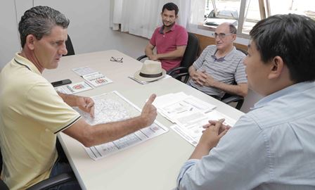 Vereadores pedem obras ao DER para moradores da Vila Rural e Vila Rio Grande