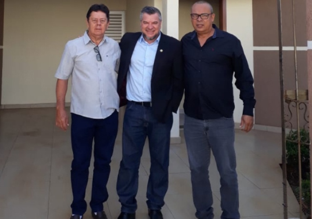 Presidente da Acamdoze pede a deputado Jacovós mais efetivo policial para a região